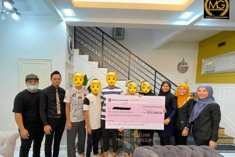 Waris terima duit hibah takaful